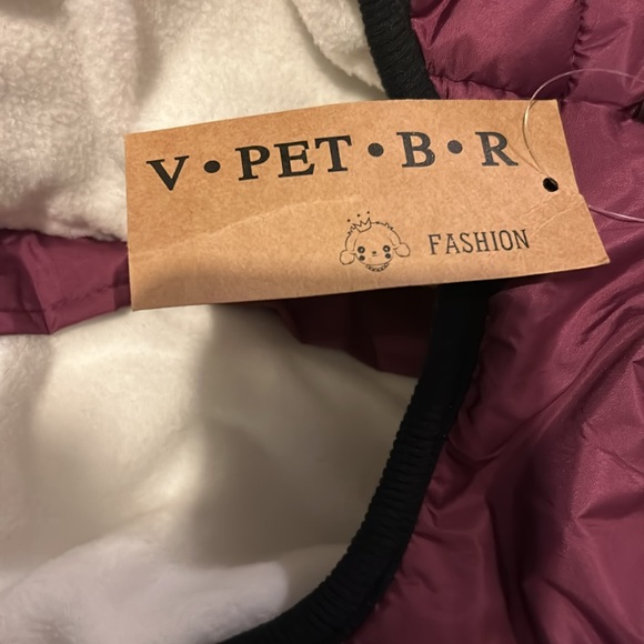 NWT dog jacket with adjustable harness attached - Picture 3 of 5